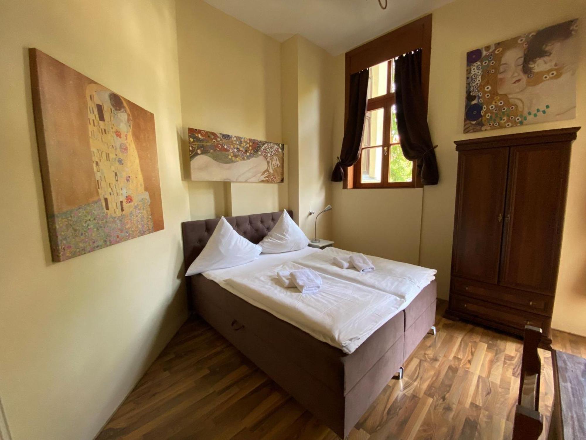 Avalon Bed & Breakfast Themen/- Nichtraucherhotel Hannover Buitenkant foto