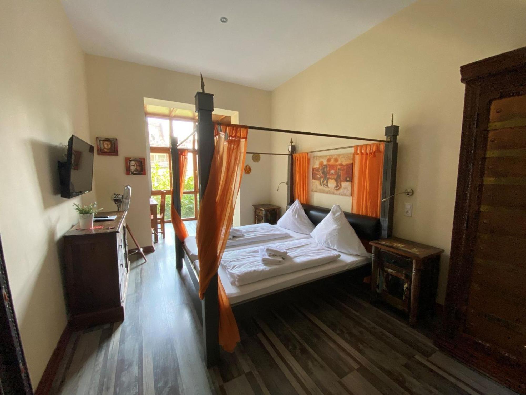 Avalon Bed & Breakfast Themen/- Nichtraucherhotel Hannover Buitenkant foto